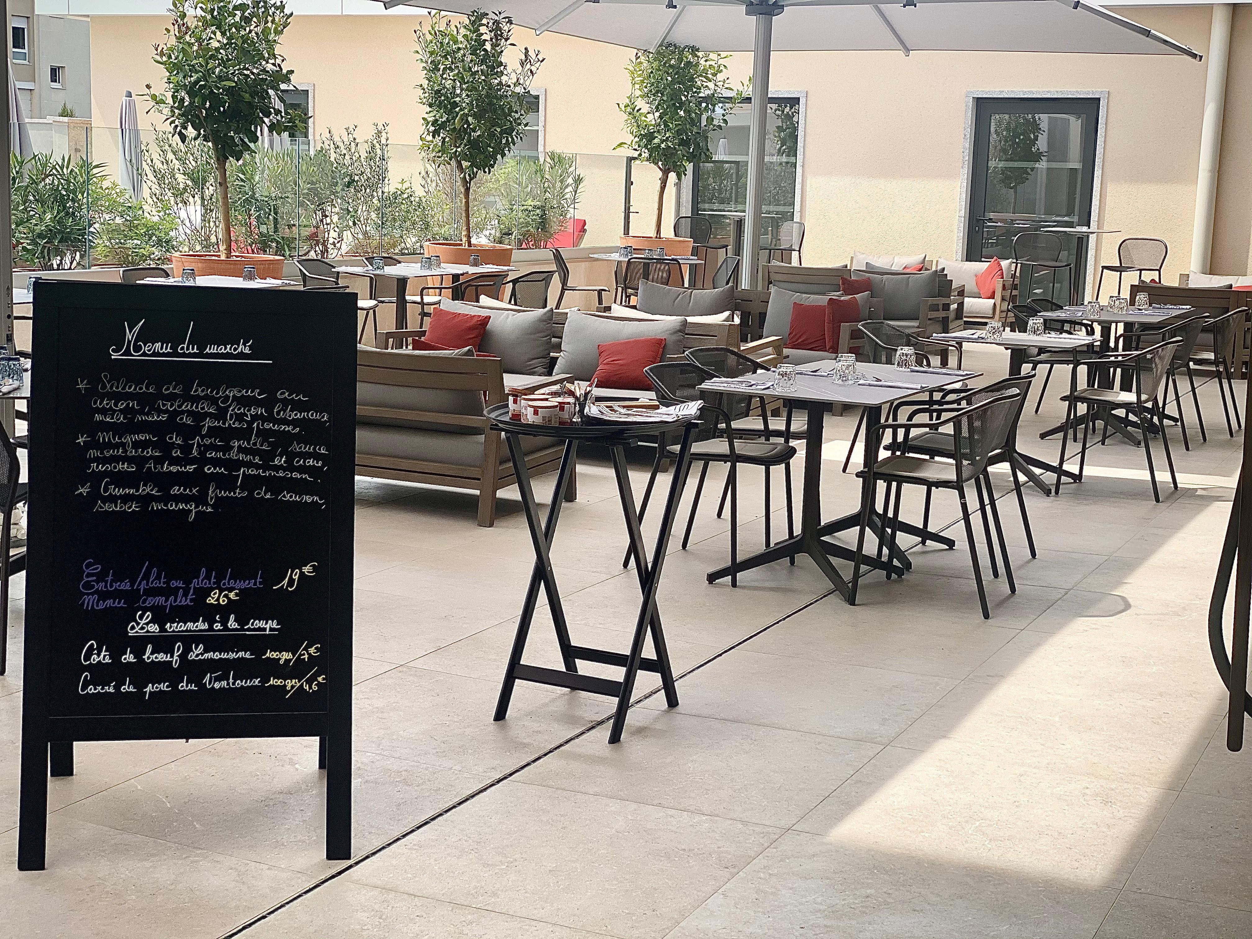 Mercure Avignon Gare Tgv Exterior foto