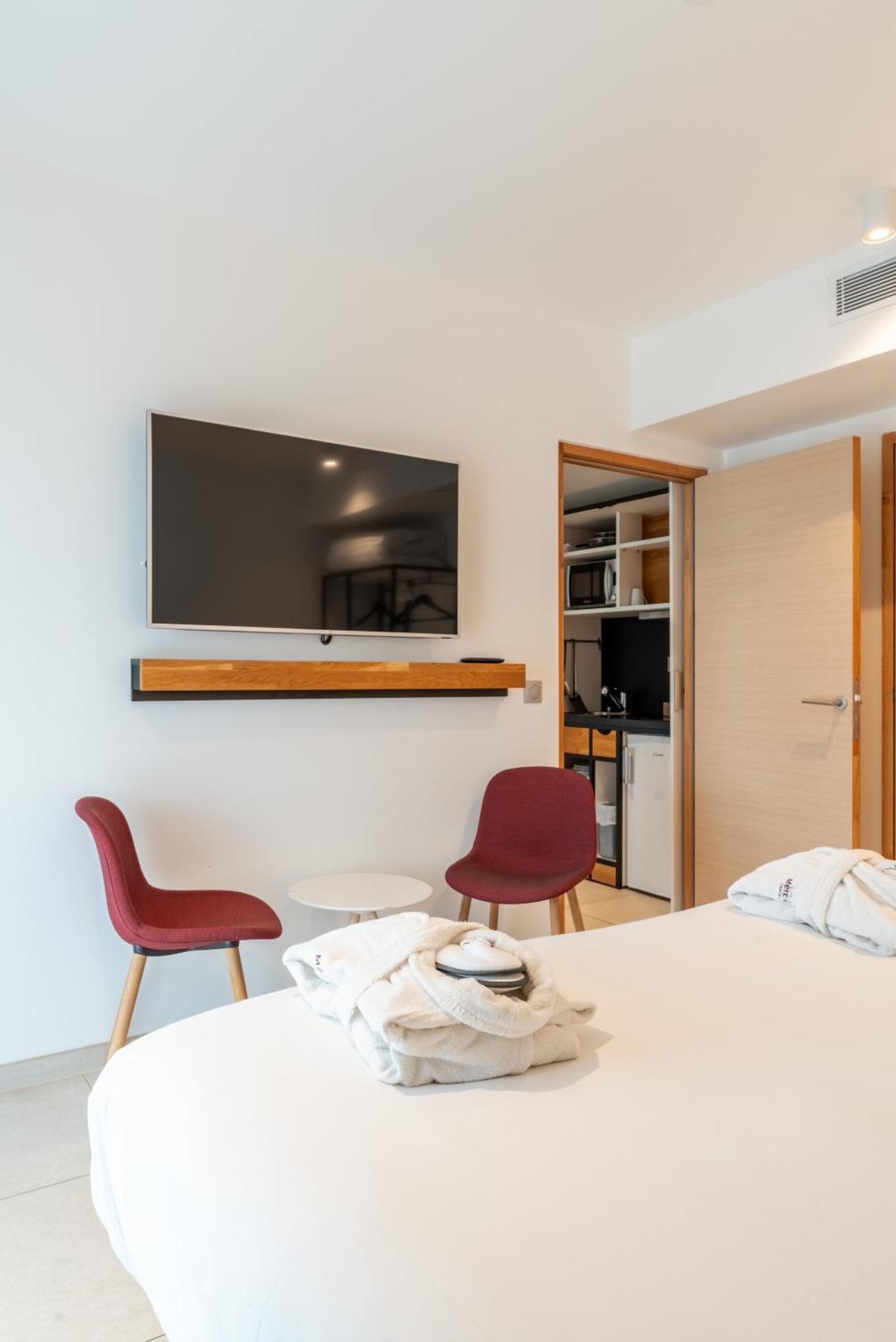 Mercure Avignon Gare Tgv Exterior foto